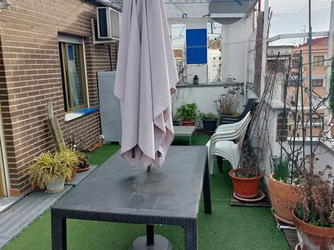 Ático en calle Mariano Vela, 46
