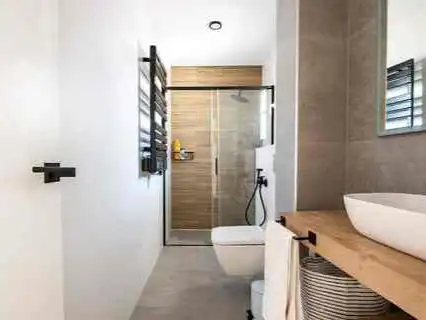 Piso en  Calle Espinosa de los Monteros 9 - Foto 9