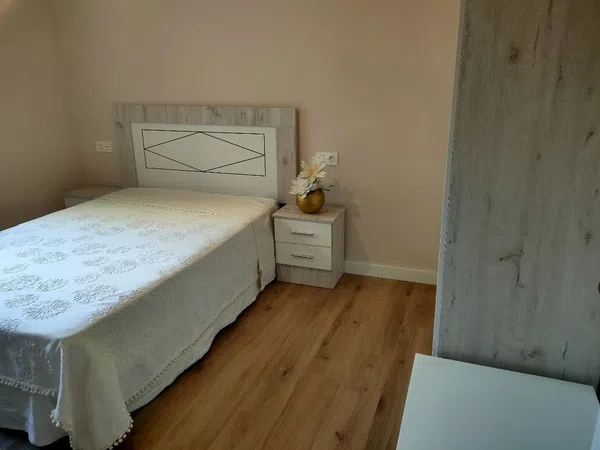 Piso en Poeta Alfonso Camin, 6 - Foto 4