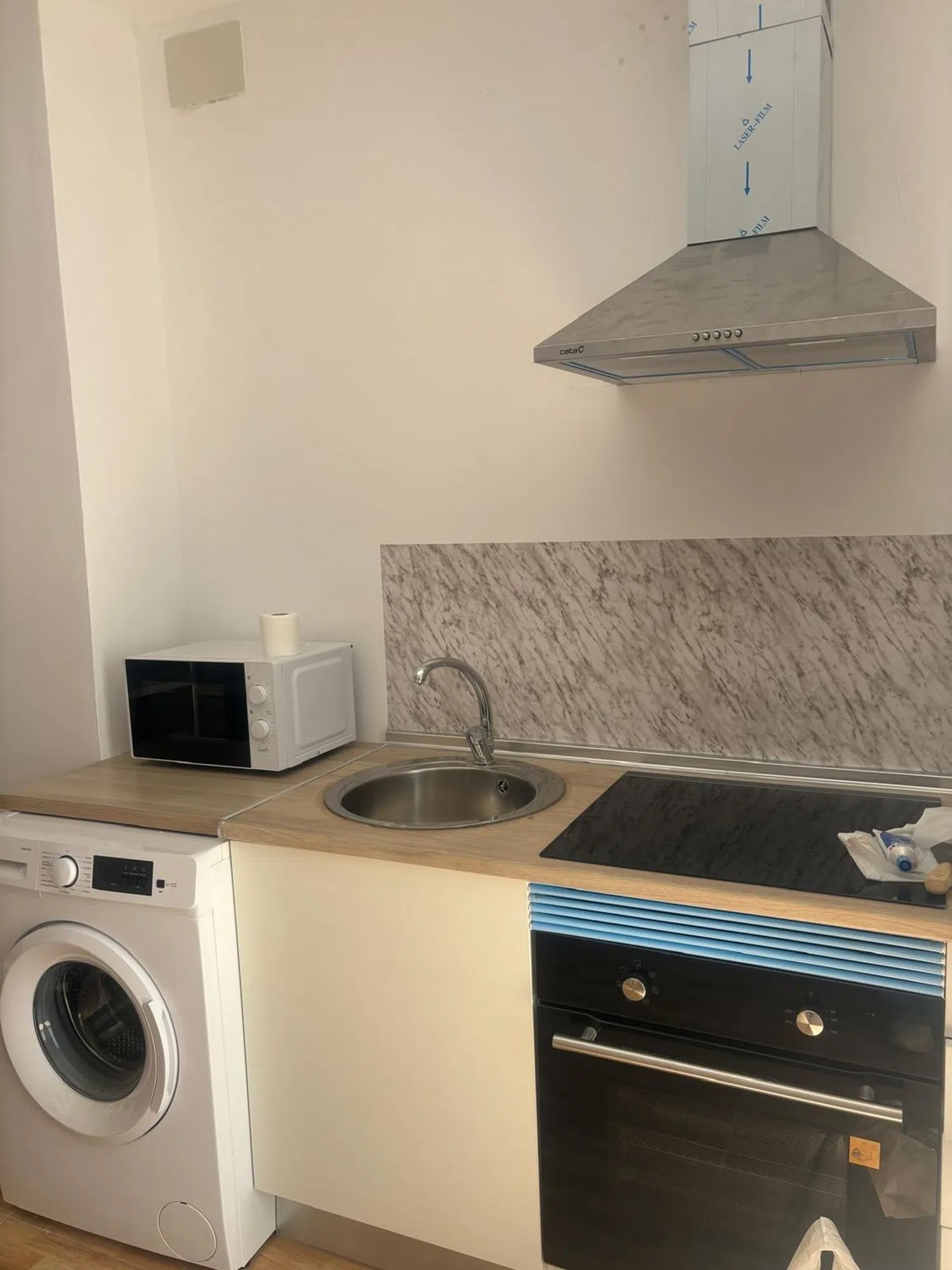 Estudio en calle Santa María Magdalena, 84 - Foto 2