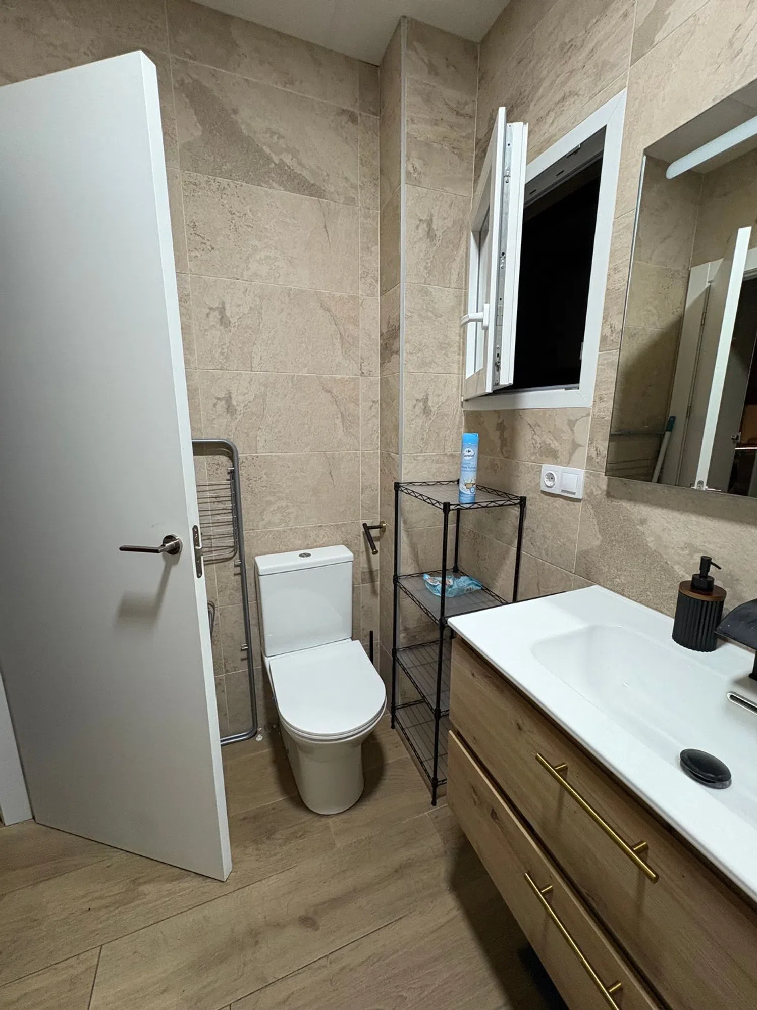 Estudio en calle d'Andrea Dòria, 13 - Foto 6