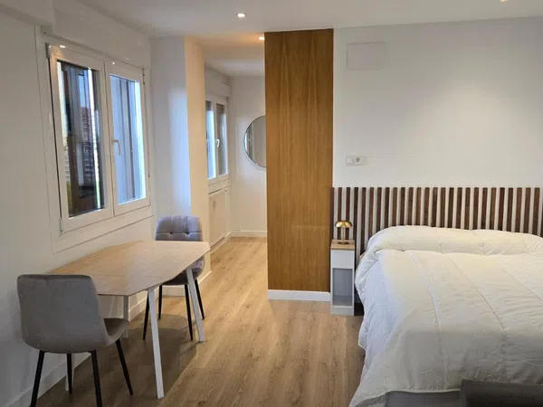 Estudio en plaza Castilla, 3