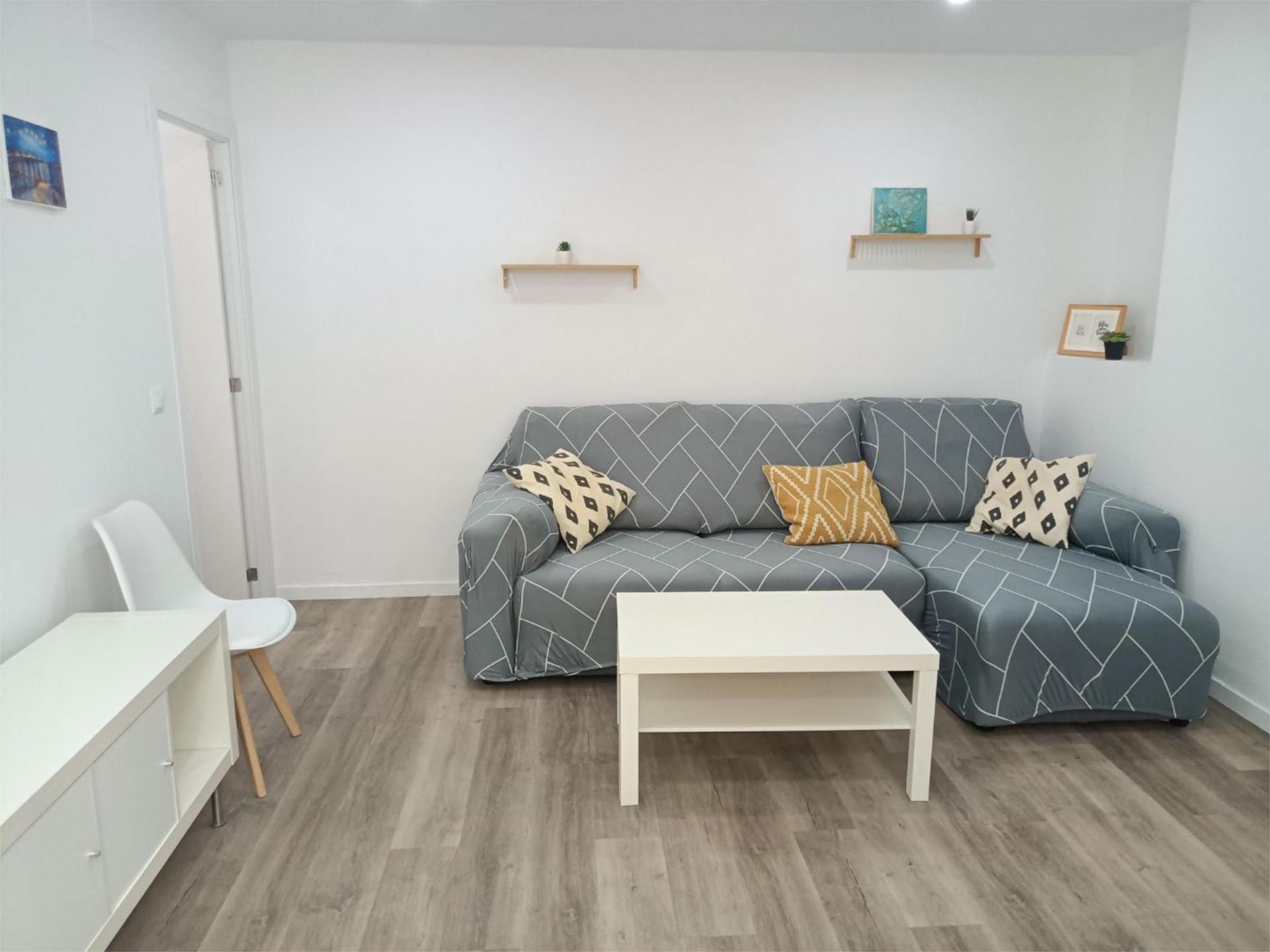 Piso en  Avenida de Medina Azahara 43