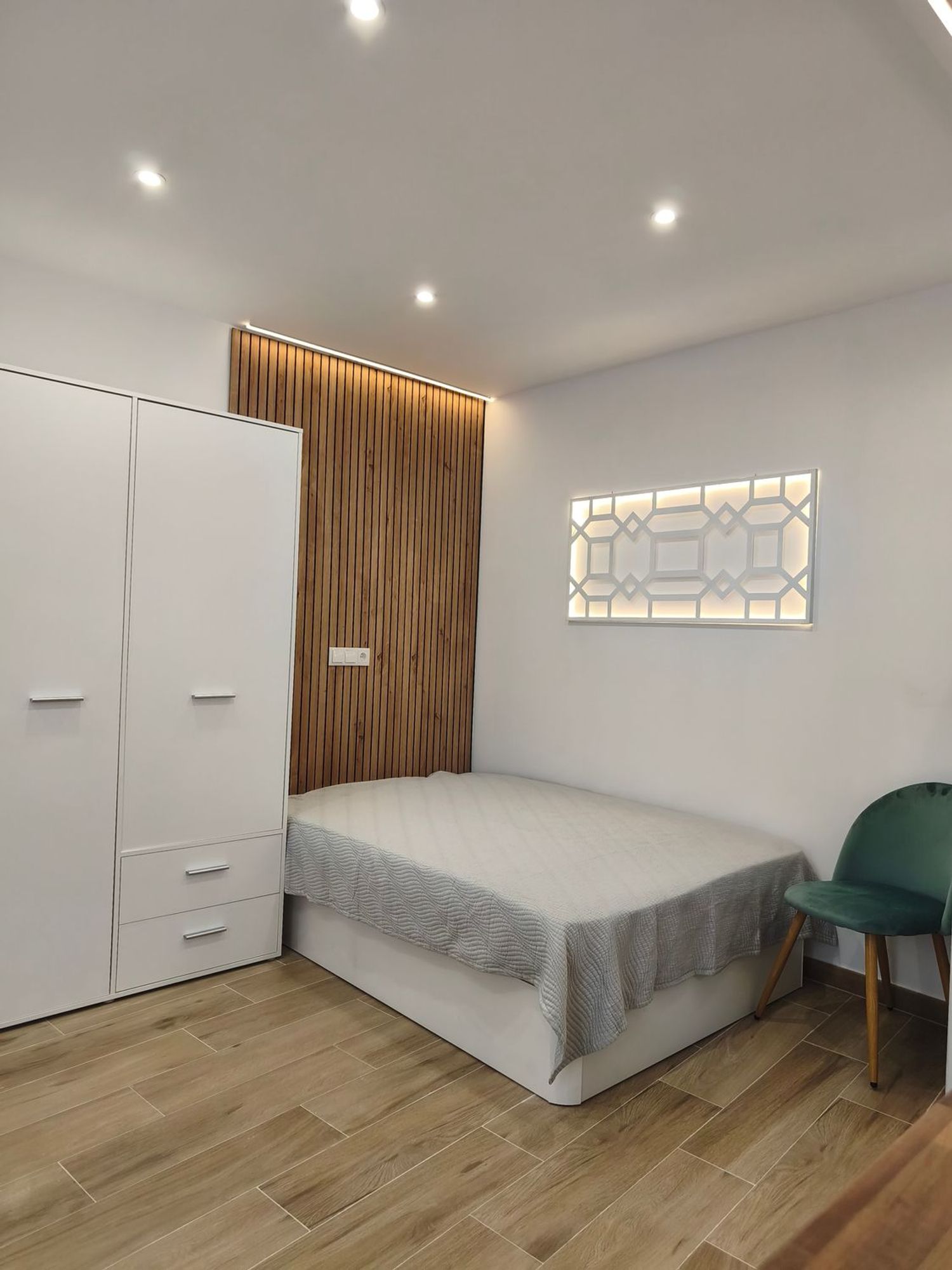 Estudio en Calle Juan Tocino, 19, Casco Histórico - Ollerías - Marrubial - Foto 2