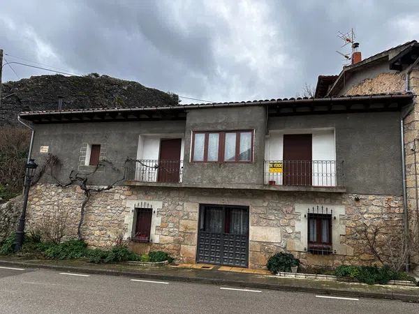 Casa de pueblo en Calle del Crucero, 8 - Foto 1