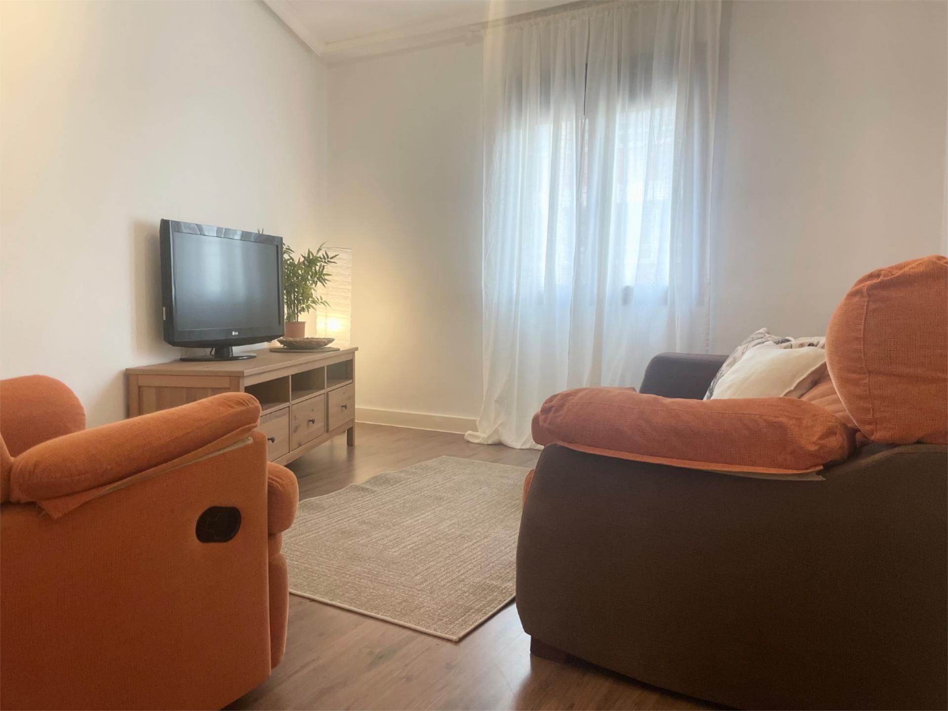 Piso en  Calle Aureliano San Román 33 - Foto 3