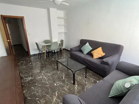 Piso en calle Tórtola, 33