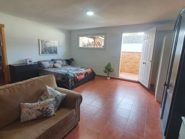 Estudio en calle Sierra Morena, 54