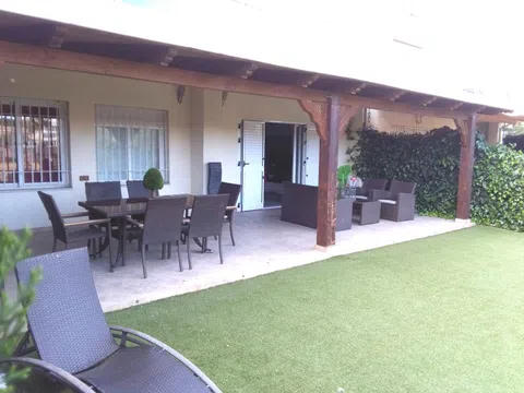 Chalet pareado en avenida Locutor Vicente Hipólito, 30