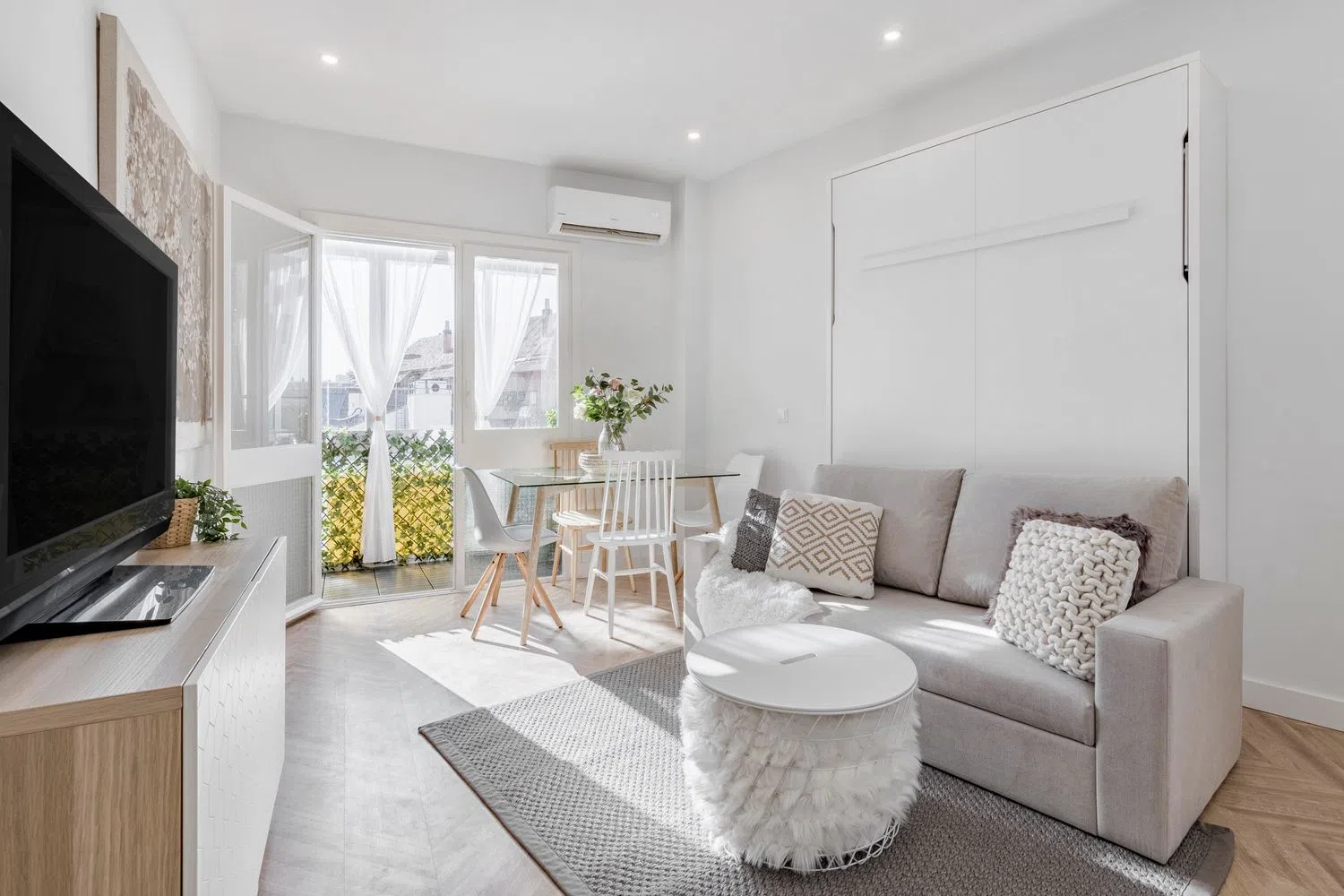 Estudio en calle de Bolivia, 36 - Foto 1