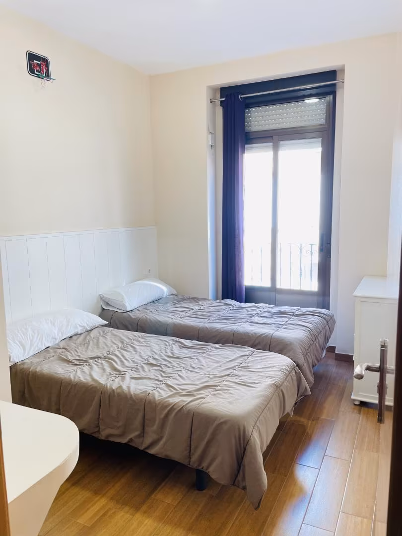 Piso en  Calle del Teatro 13 - Foto 5