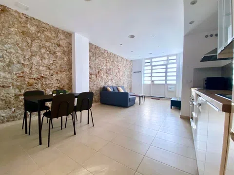 Piso en calle de Pallars, 240