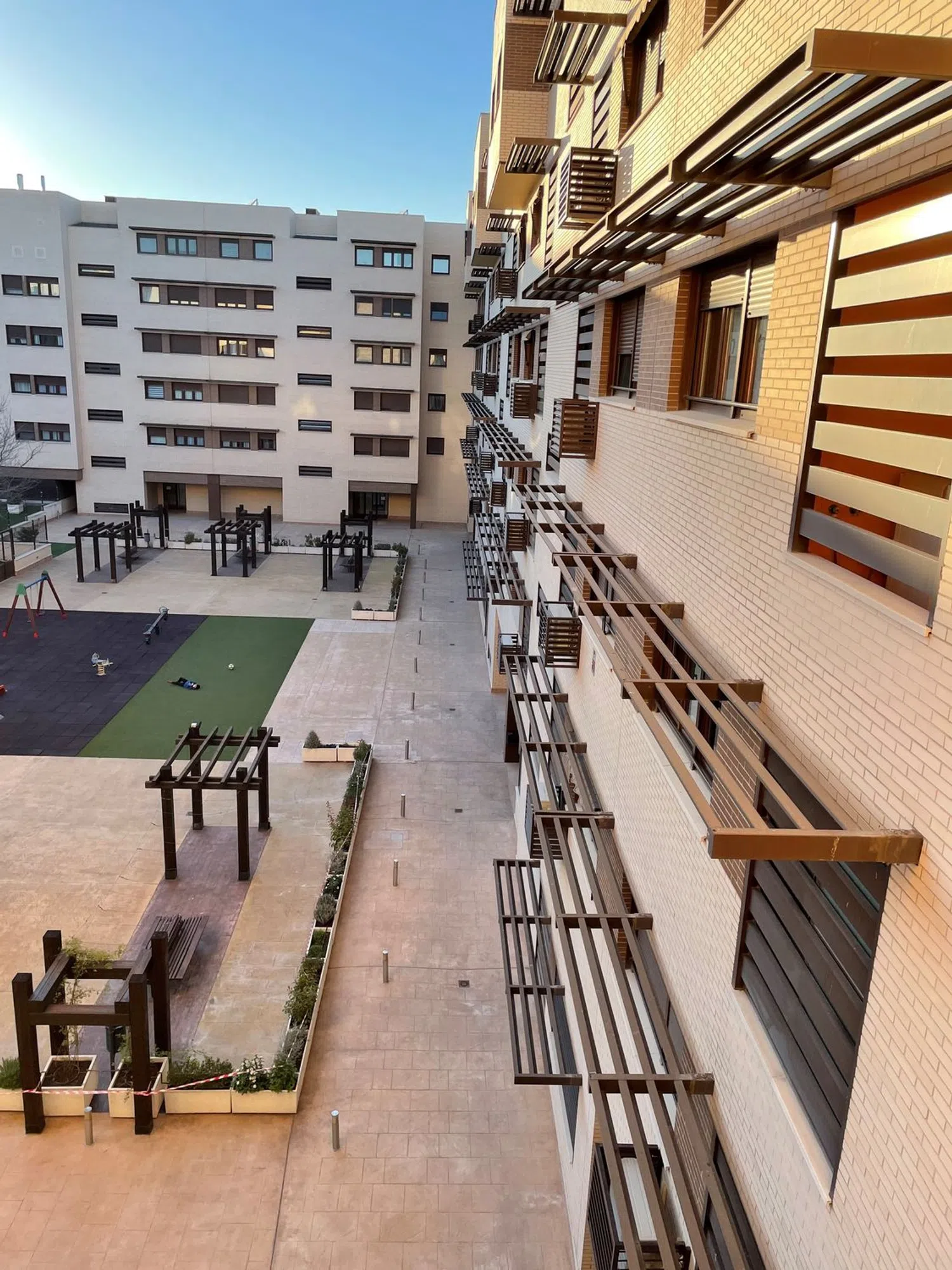 Piso en calle Rafael Sánchez Ferlosio, 5 - Foto 1