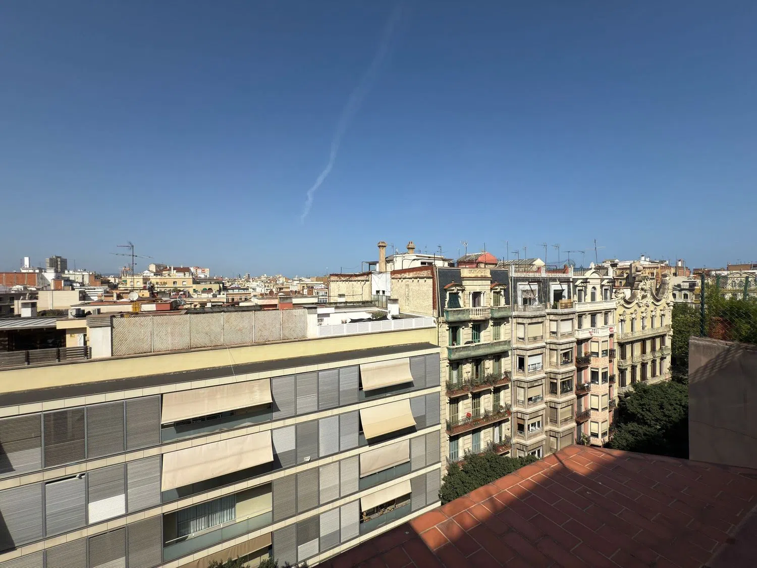 Ático en calle de Rocafort, 84 - Foto 3