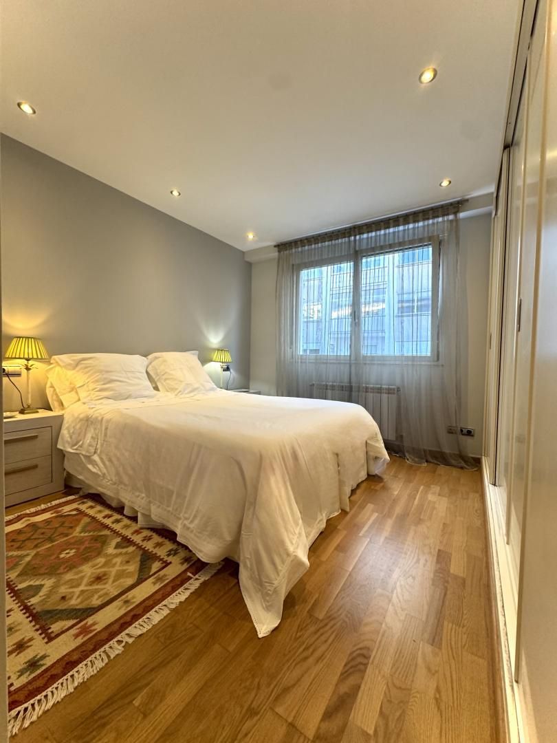 Piso en  Rúa de Ramón Cabanillas 1 - Foto 8