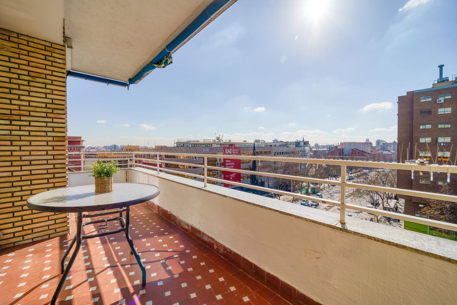 Piso en calle del Príncipe de Vergara, 203 - Foto 1