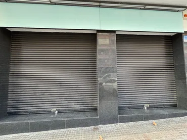 Local comercial en  Carrer de Ferran i Clua 27 - Foto 1