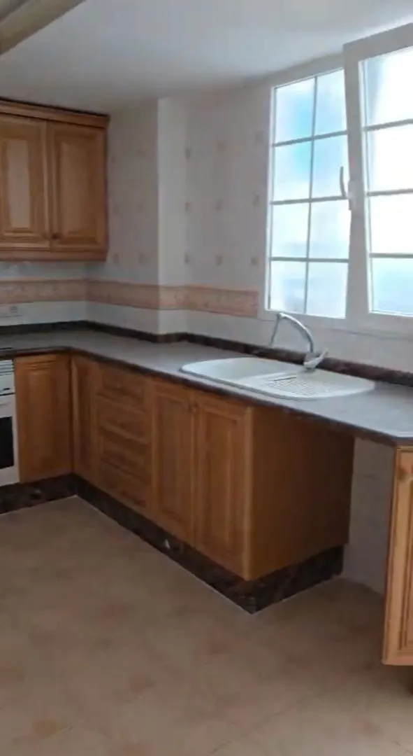 Piso en  Carrer de Ciril Amorós 42 - Foto 4