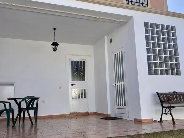 Chalet adosado en Urb. el capricho Barrio Alcolea - Foto 7