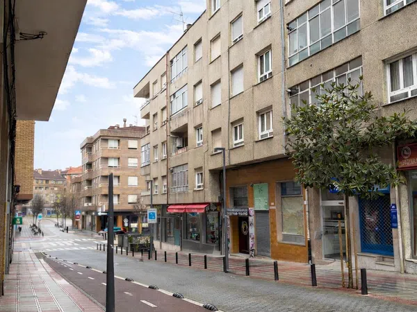 Piso en calle de Rafael Sarandeses, 4 - Foto 1