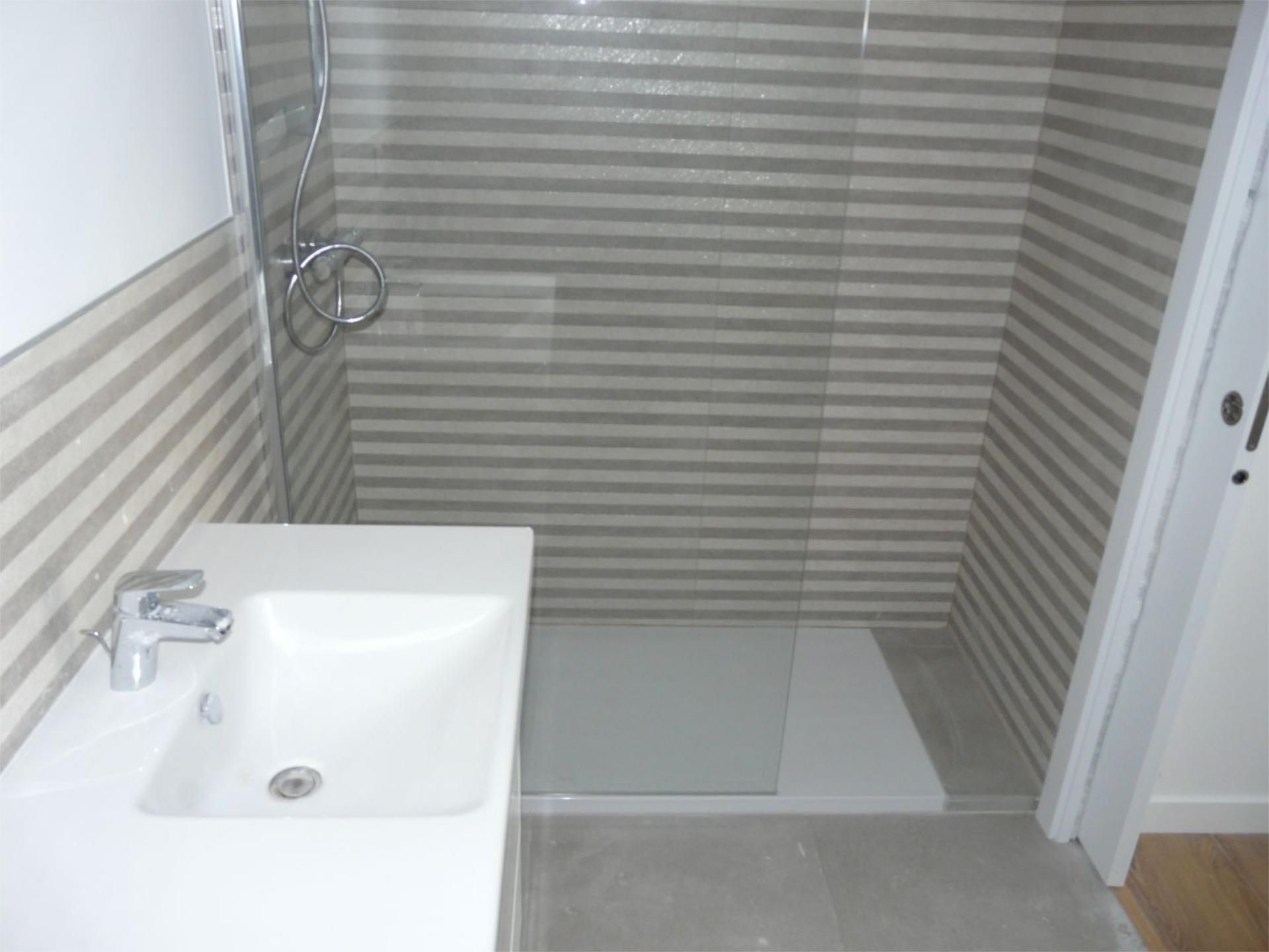 Piso en  Avenida Artista Remigio Soler López 9 - Foto 26