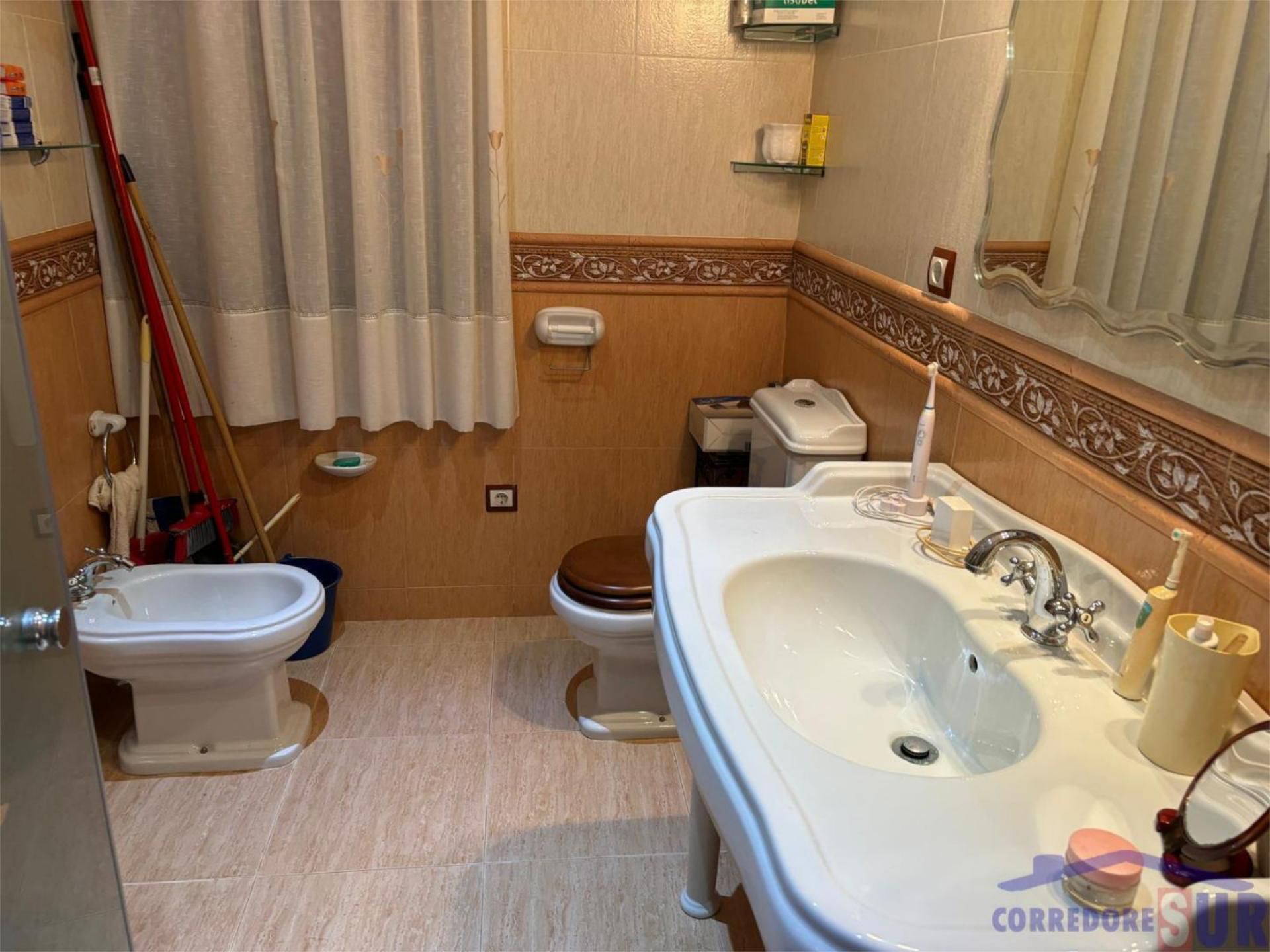 Casa adosada en  Carretera de Madrid 60 - Foto 5