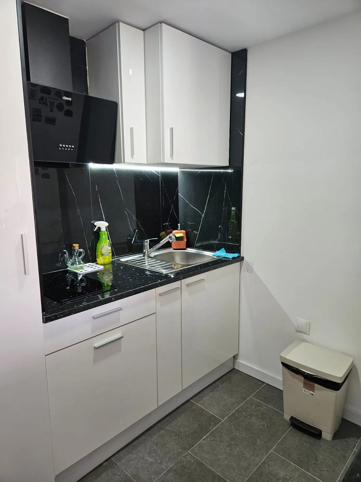 Estudio en avenida de Portugal, 1 - Foto 2