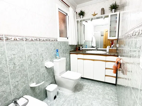 Piso en calle de la Constitució, 4 - Foto 3