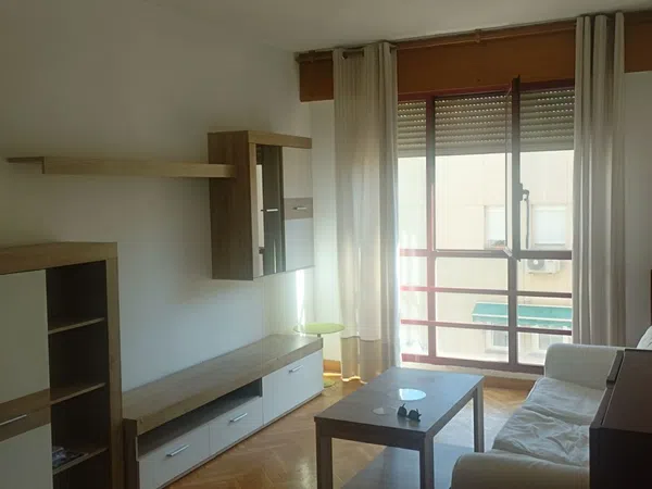 Piso en calle de Santa María de la Alameda, 11