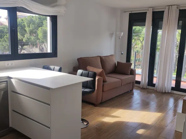 Piso en calle de los Pirineos, 49 b