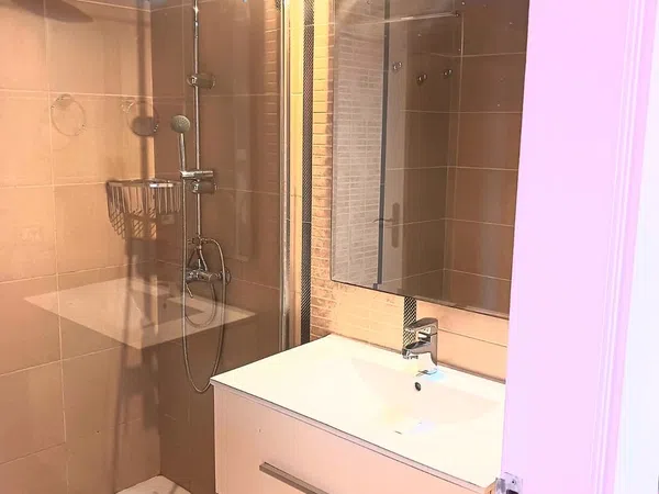 Piso en calle Helsinki, 22 - Foto 1