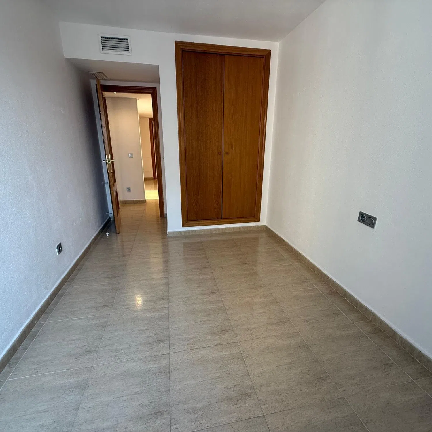 Piso en avenida Don Juan de Borbon, 96 - Foto 10