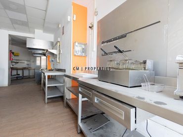 Local comercial en  Juan de Garay - Foto 3
