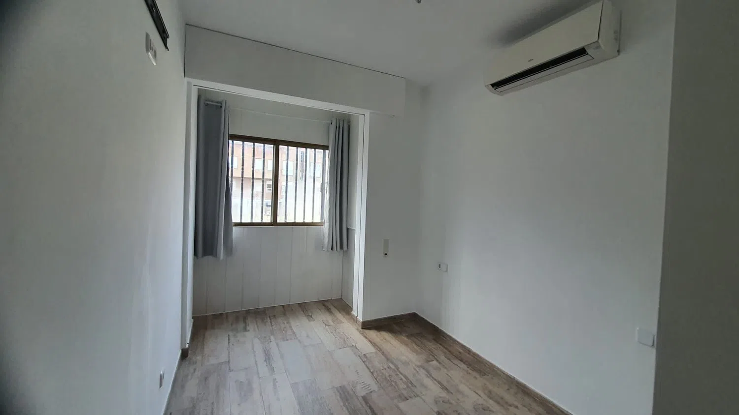 Piso en calle de Ramón Calabuig, 58 - Foto 3