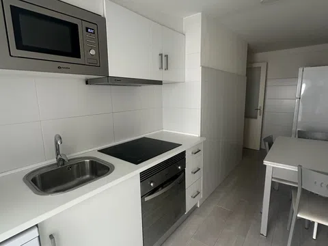 Piso en calle Castrillón, 78