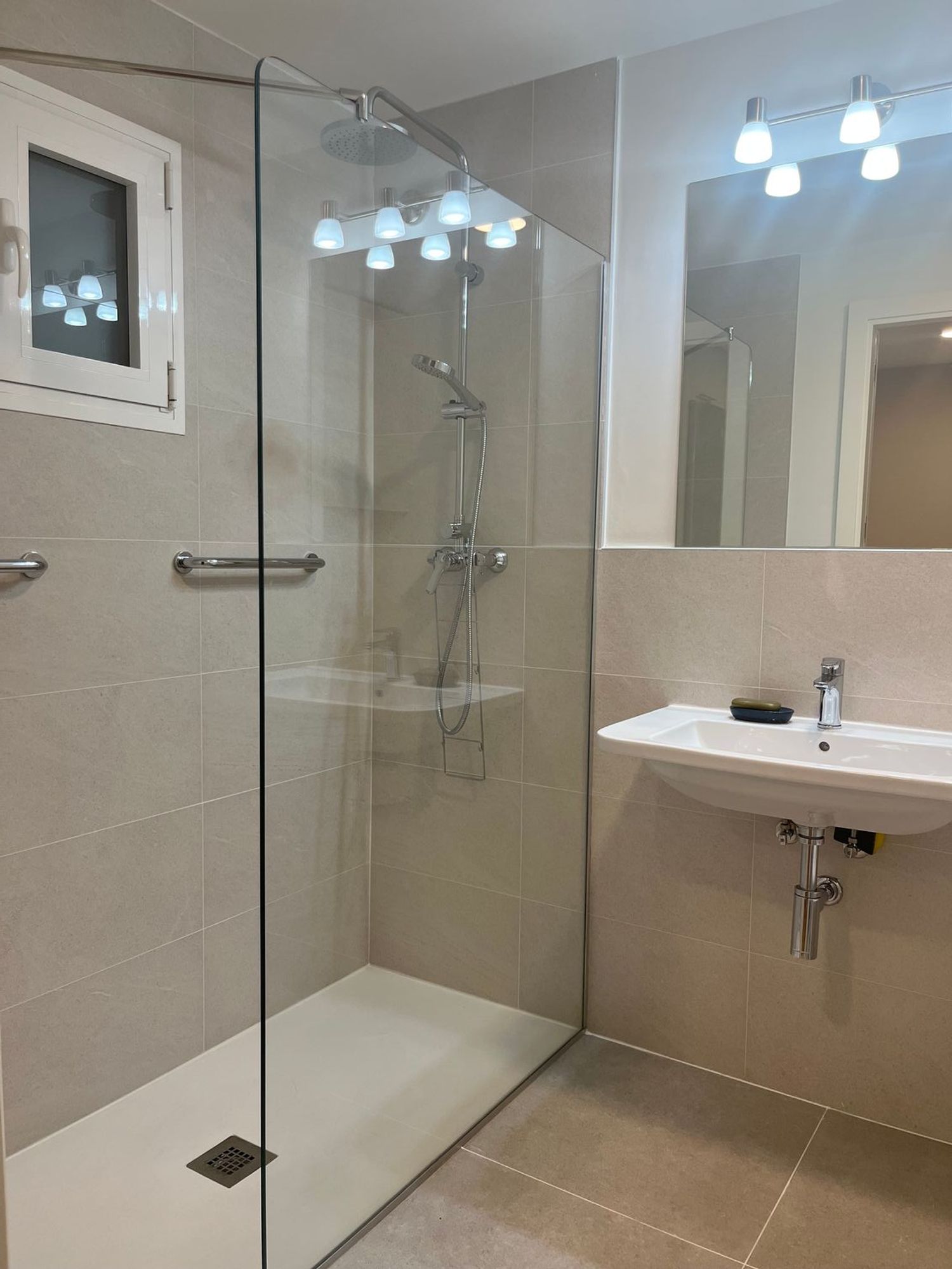 Piso en Barrio Cuatro Caminos - Foto 17