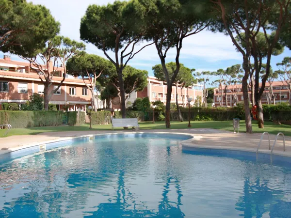 Chalet adosado en calle de Salou, 3
