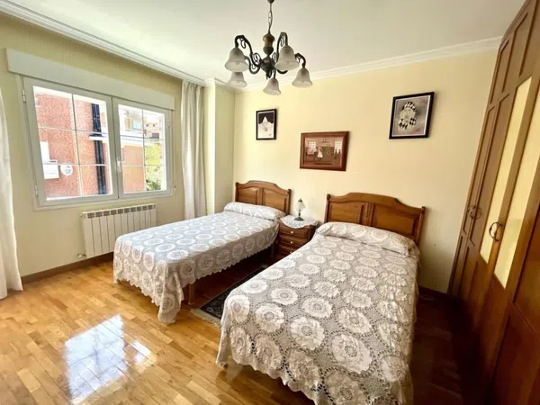 Chalet adosado en calle Comunidad de Madrid, 9 - Foto 4