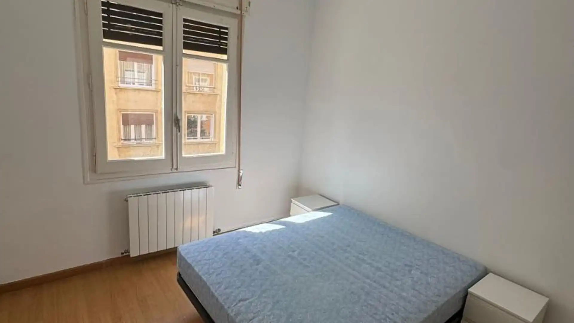 Piso en  Calle de Laguna de Rins 4 - Foto 12