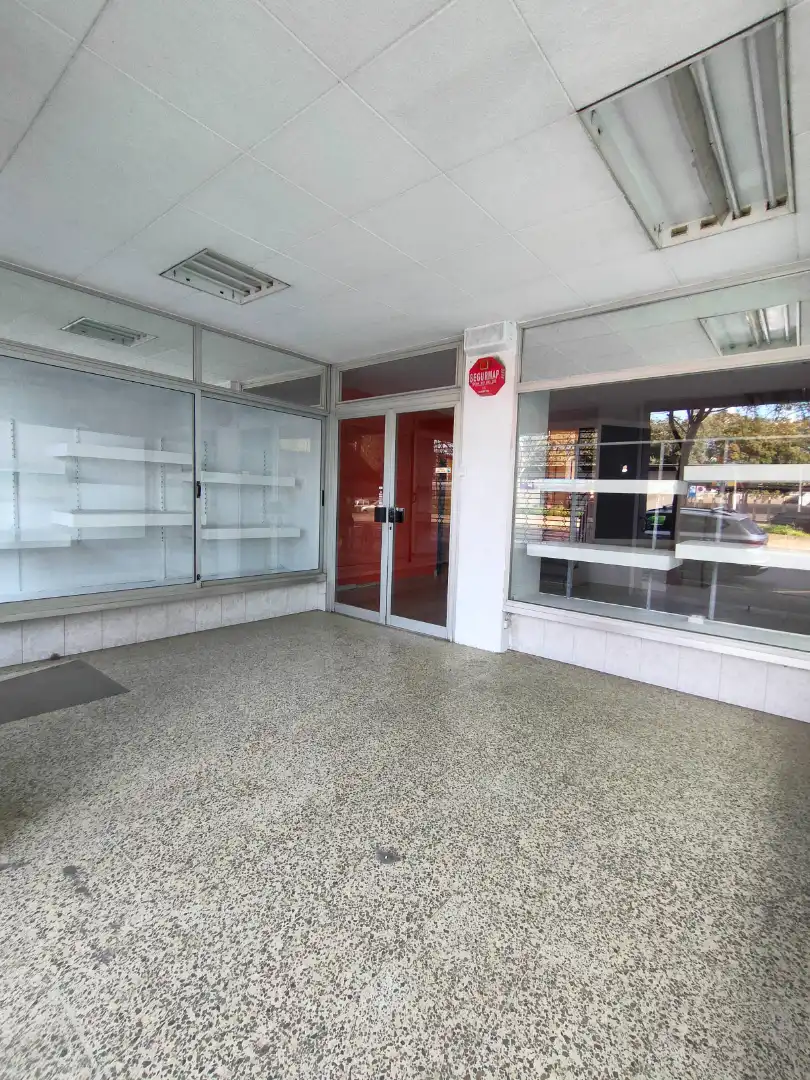 Local comercial en  Avinguda de l'Abat Marcet 47 - Foto 17