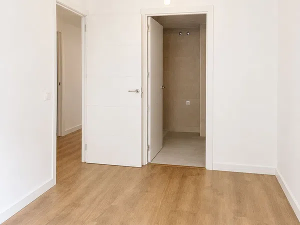 Piso en Avenida de Blondel, 84 - Foto 8