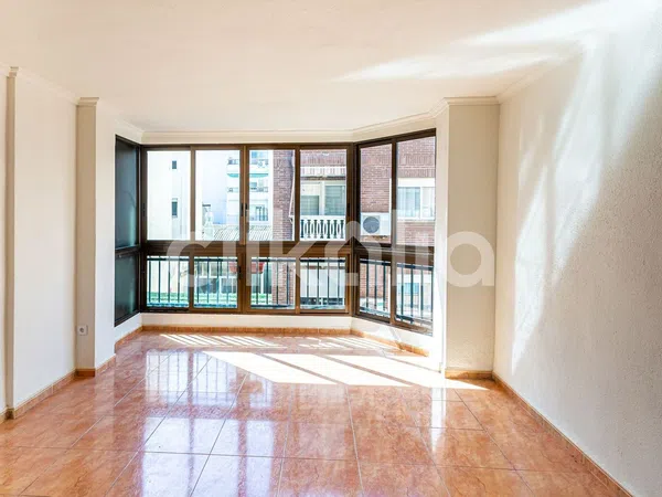 Piso en calle Azorín - Foto 1