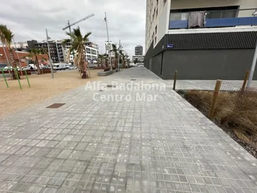 Local comercial en Badalona - Foto 14