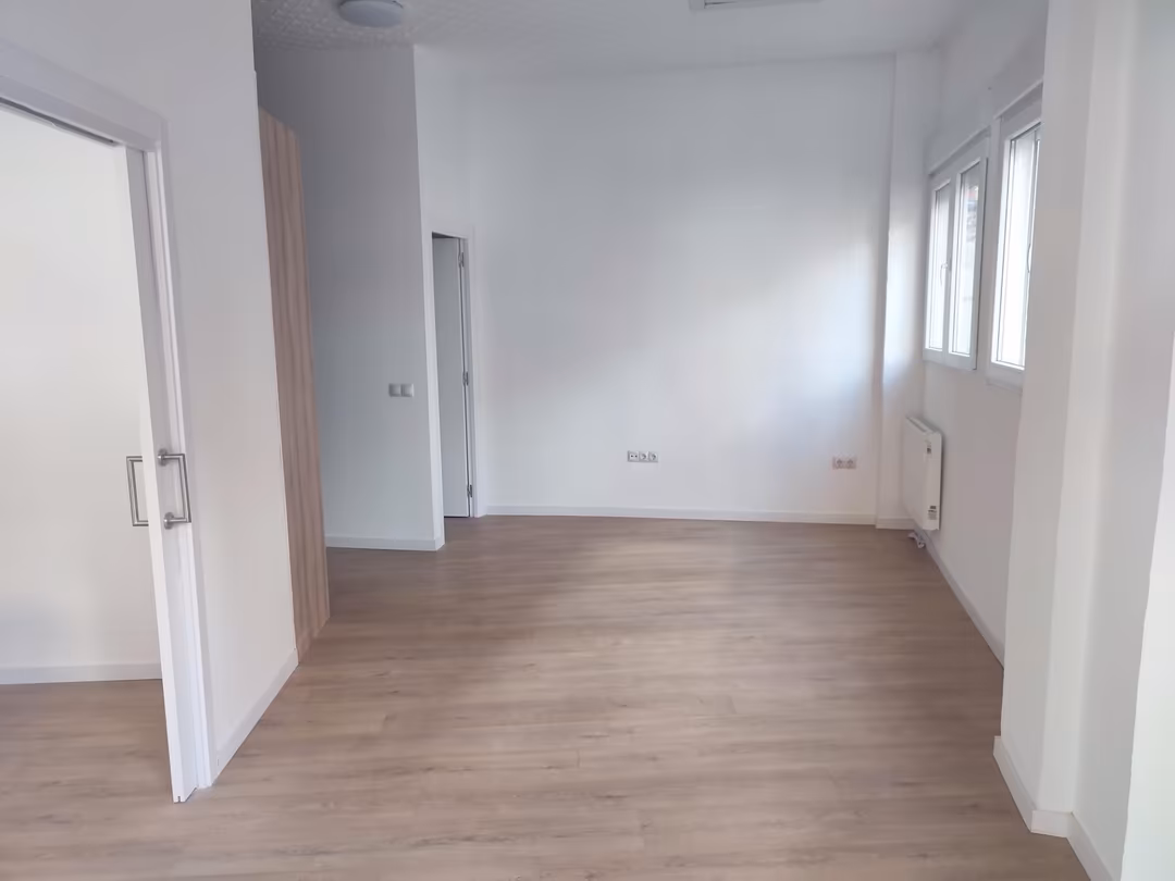 Piso en  Calle Hermanos Sanz 9