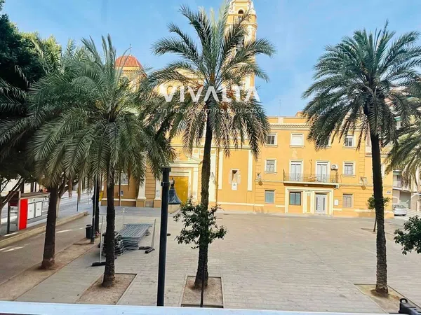 Piso en Plaza de l'Esgésia dels Àngels, El Cabanyal-El Canyamelar - Foto 1
