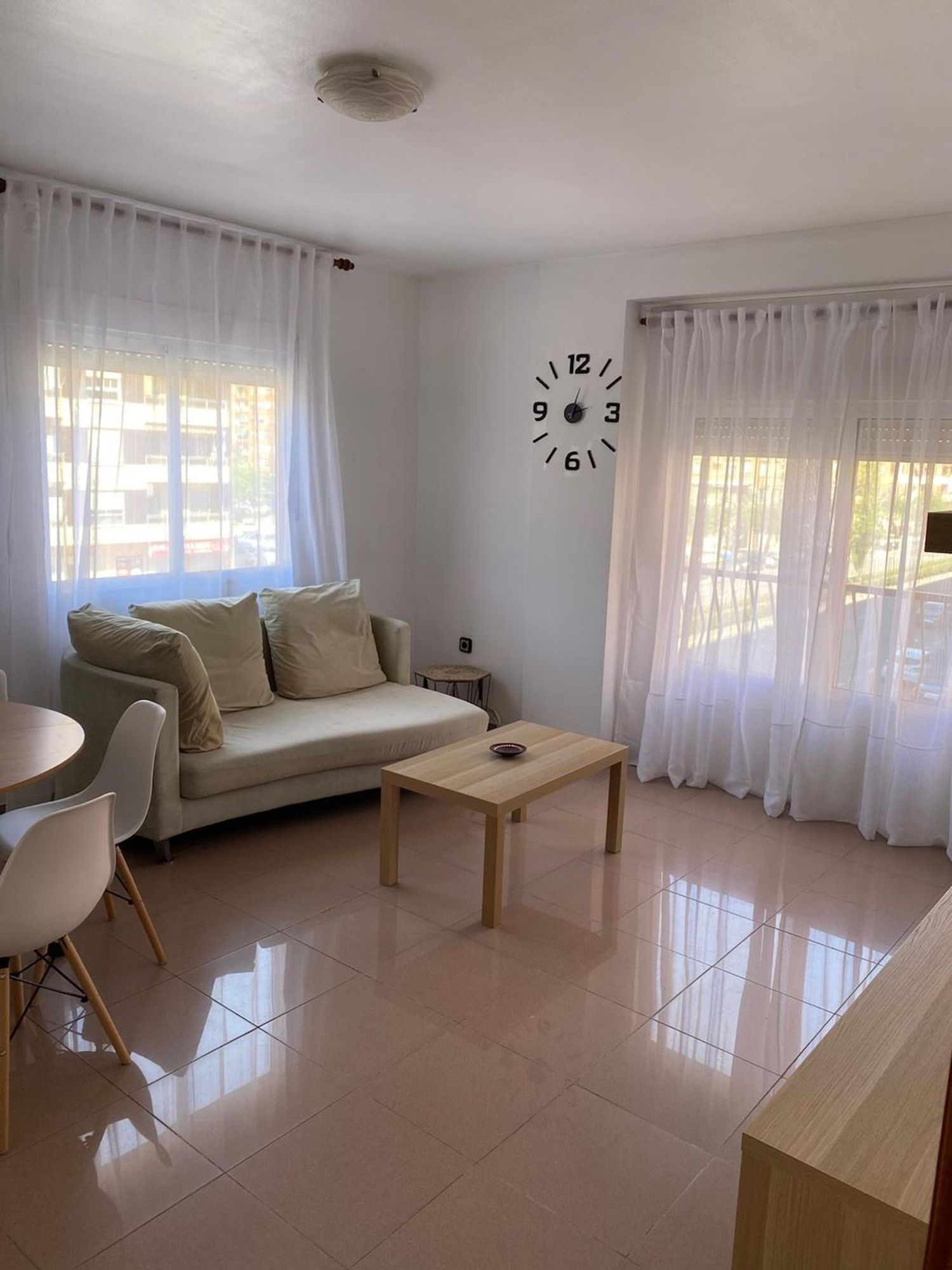 Piso en avenida de Joan XXIII, 12 - Foto 2