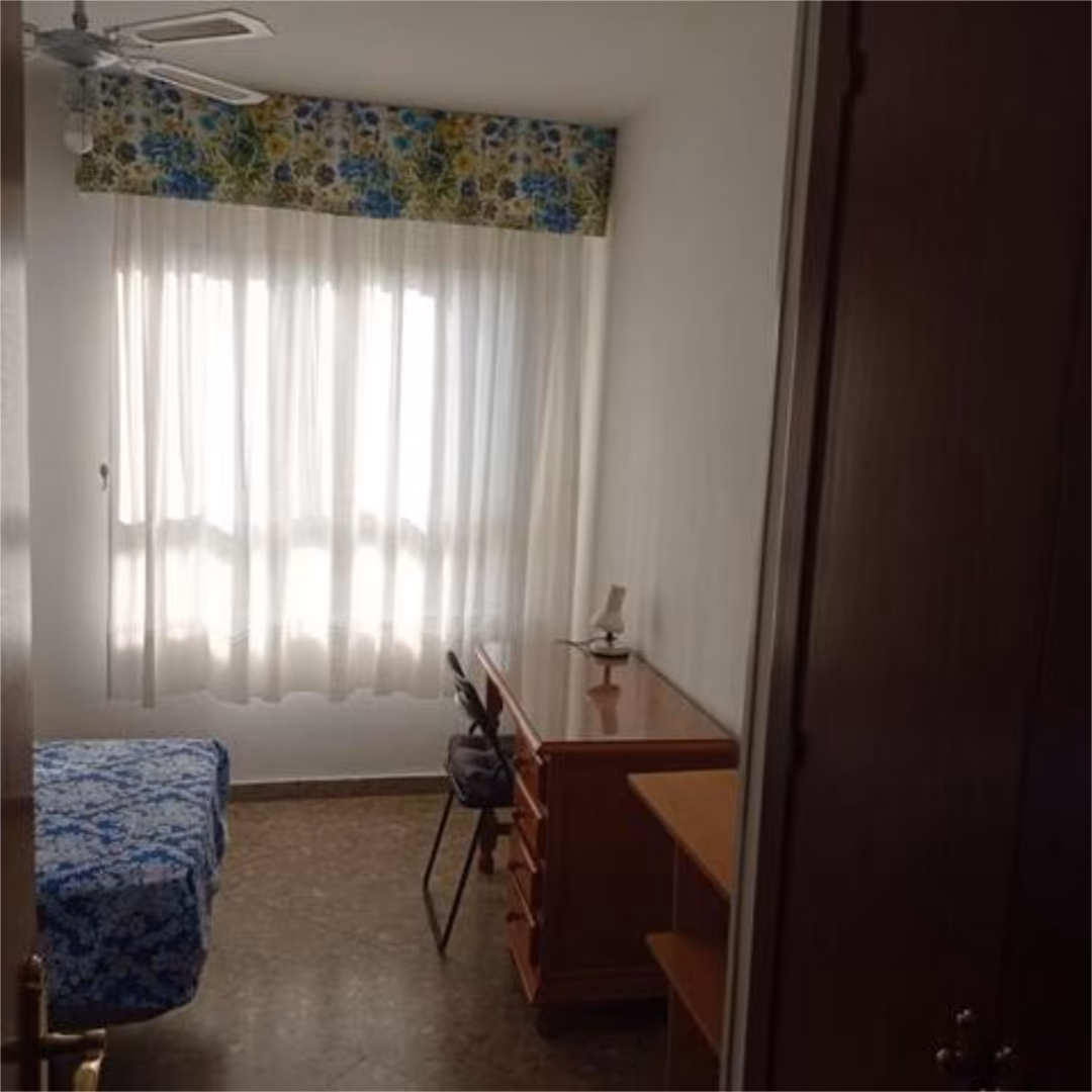 Piso en Carlos Haya - Foto 4