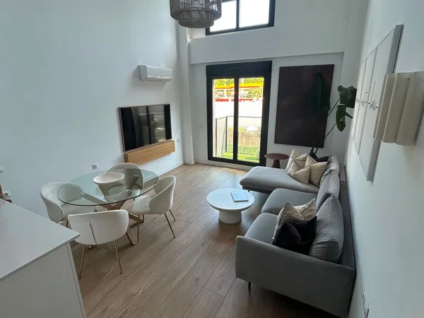 Estudio en Avenida de los Pirineos, 3, Pol. Industrial sur - Foto 1