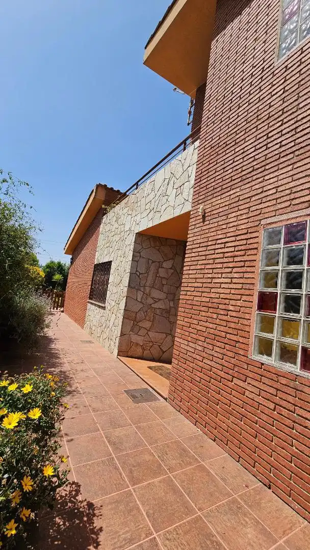Chalet en  Carrer Cirerer 21 - Foto 6