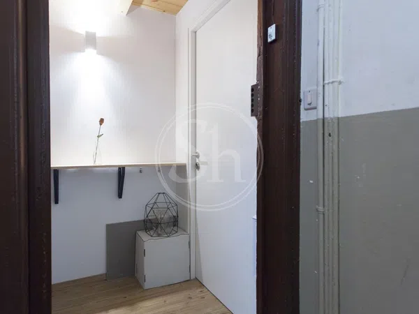 Piso en Calle de Salvà, El Poble Sec - Parc de Montjuïc - Foto 2